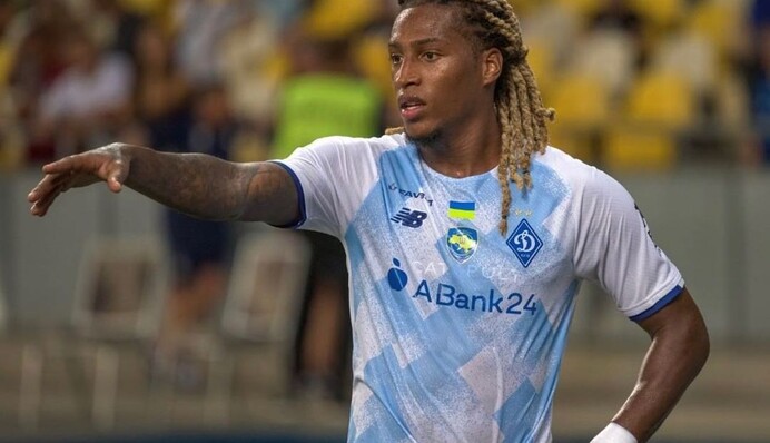 Скандальний ексфутболіст 