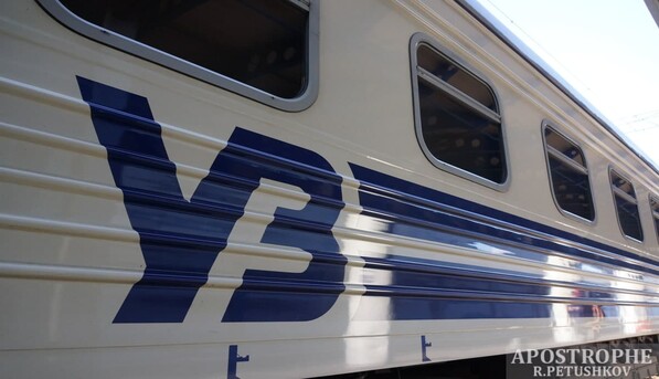 На судні біля берегів Бангладеш загадково померли двоє українців: що відомо про трагедію