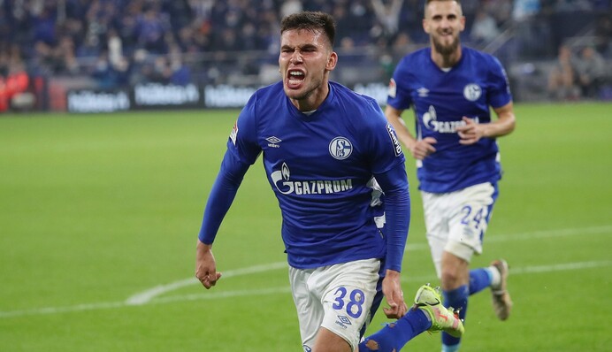 У божевільному стрибку ножицями: у Німеччині забили один із найкрасивіших голів року, відео