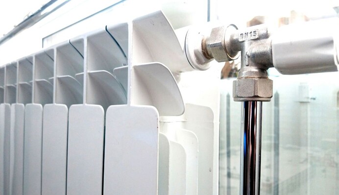 Опалення в Україні може різко подорожчати: про що домовилась влада