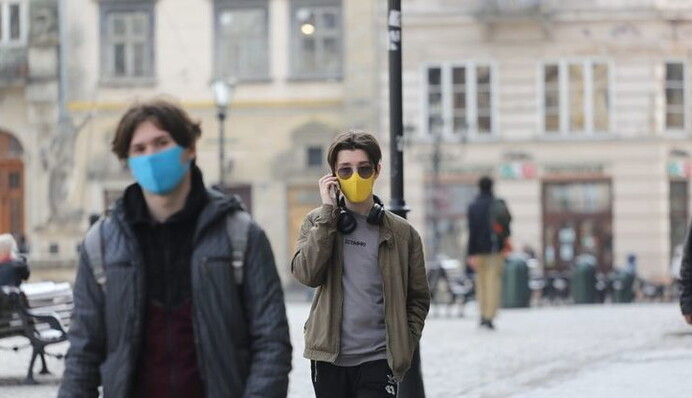 Школы на дистанционку и прекращение плановых госпитализаций: Львов ужесточает карантин