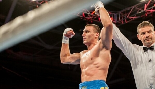 Непереможений українець ефектно нокаутував американця: відео