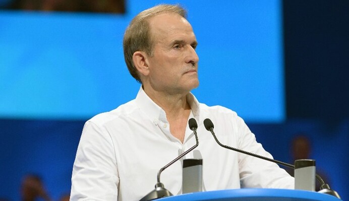 Медведчуку вручили клопотання про арешт або заставу в 1 млрд