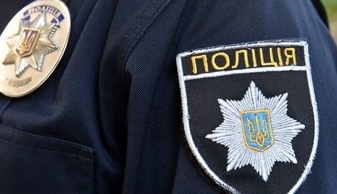 В Україні поліцейські продовжують бити і знущатися над затриманими: фото і нові факти