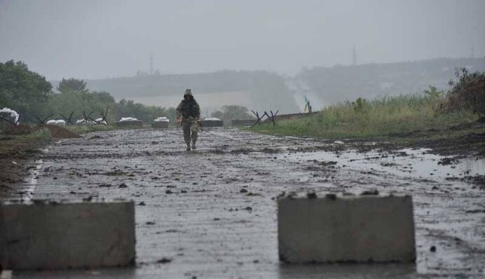 Боевики на Донбассе били из запрещенного вооружения - есть раненый