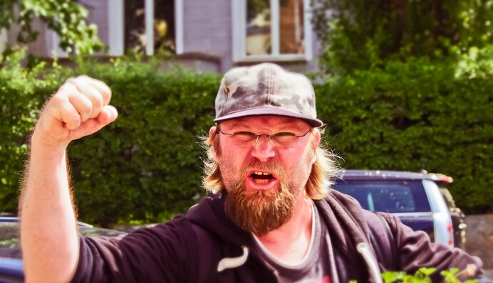 Достают шумом и лезут в чужую жизнь - топ-5 самых ужасных соседей по гороскопу