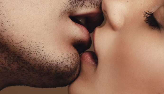 Боги ніжності і пристрасті: шість знаків Зодіаку цілуються краще всіх