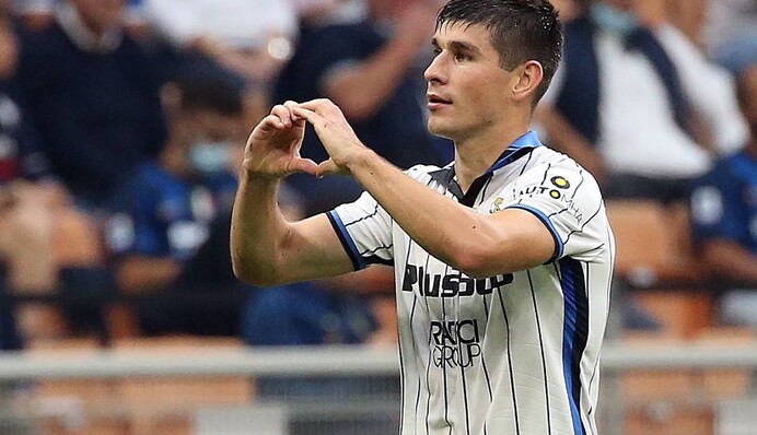 Малиновський забив диво-гол у чемпіонаті Італії: відео