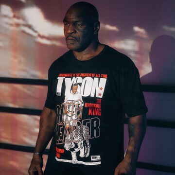 Легендарный Тайсон возвращается: известно, когда состоится бой и потенциальный соперник