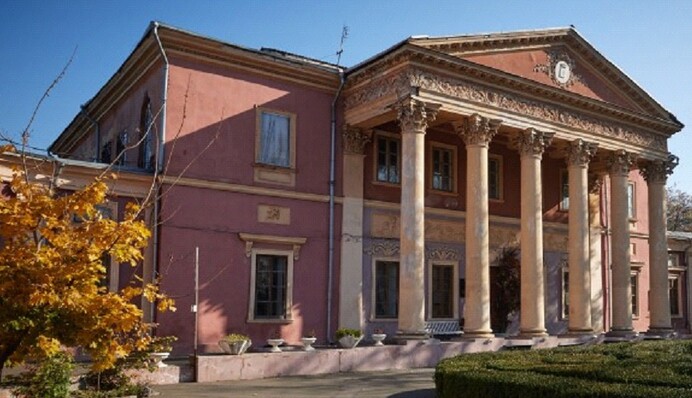 В Одесі за програмою Зеленського відреставрують художній музей, який очолював Ройтбурд