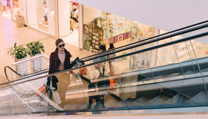 Нічого не доведуть? Що буде при відмові показати COVID-сертифікат у ТРЦ перевіряльникам