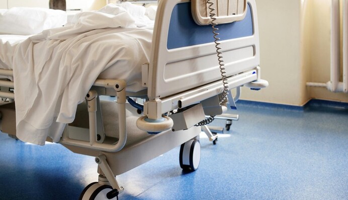 Могилы копают даже ночью: одессит показал страшные кадры с городского кладбища