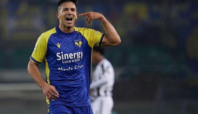 Син легенди принизив 