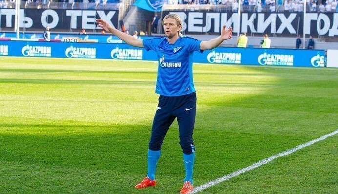 Отримав якусь грамоту: легенду збірної України нагородили у 