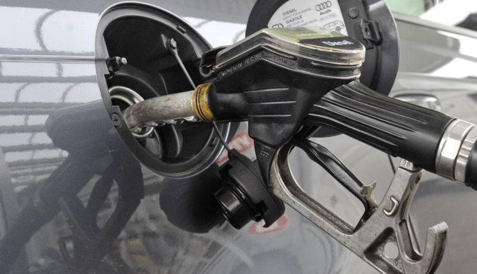 В Україні встановили новий максимум цін на бензин та дизель