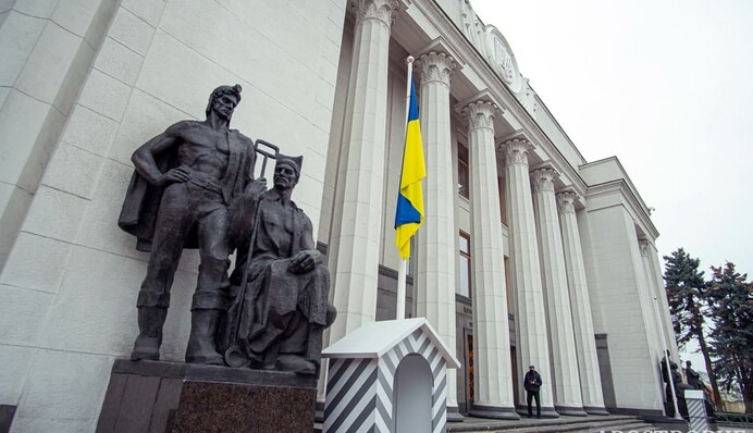 Розмазали тонким шаром: якому параметру держбюджету-2022 загрожує "дике" недофінансування