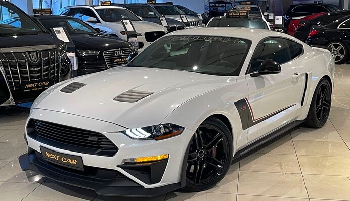 У Києві помітили дуже рідкісний поні-кар – продають за два мільйони