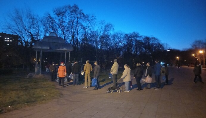 В Киеве десятки тысяч людей почти сутки сидят без воды: фото и детали масштабного ЧП