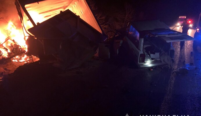 Під Черкасами люди загинули у лобовій ДТП з вантажівкою: фото та дані про жертви
