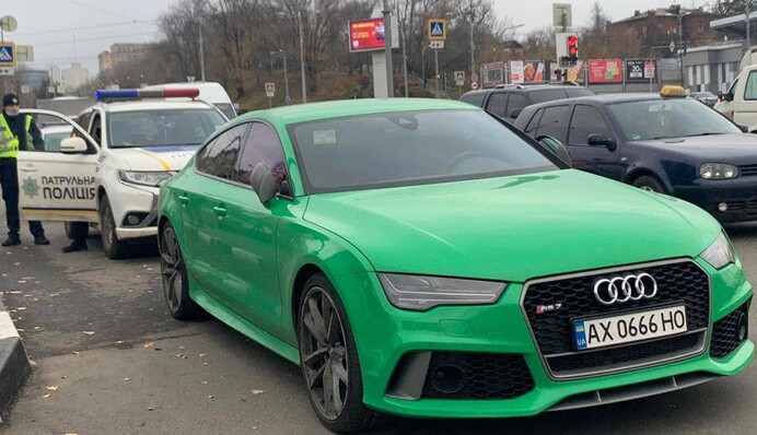 У Харкові у лихача забрали авто на 