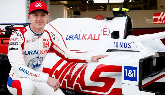 Російський гонщик-мажор влаштував дикі розбірки у нічному клубі: відео скандалу