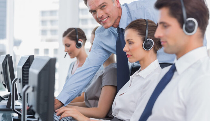 До тысячи гривен за сутки: где и сколько готовы платить украинцам без высшего образования