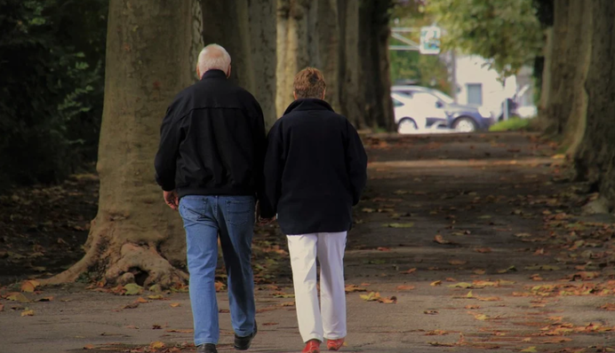 Выбирают в жертвы пенсионеров: в Украине мошенники придумали новую схему развода