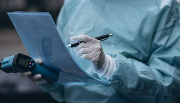 Пик прошли, но еще далеко не конец: врач рассказал, как изменится число суточных заражений в Украине