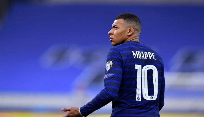 Зірка збірної Франції забив дивовижний гол: відео