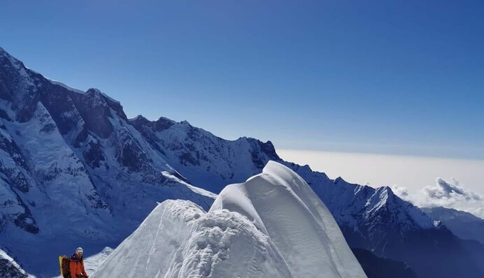 Українці першими у світі підкорили гору у Гімалаях: фото