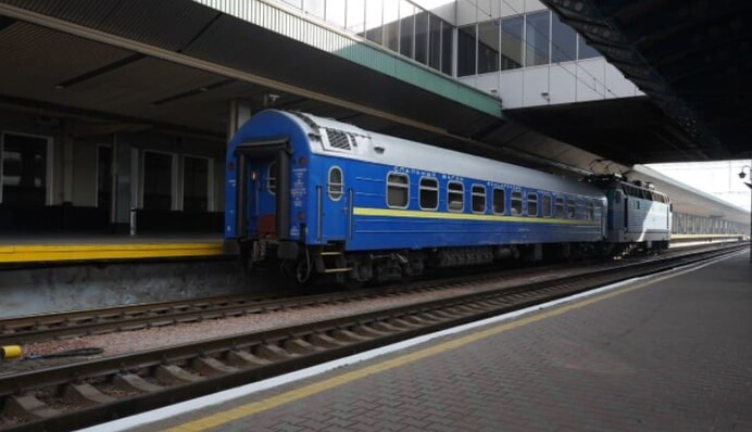 Поїзд Київ – Варшава: чому між столицями України та Польщі ходить лише один вагон, фото