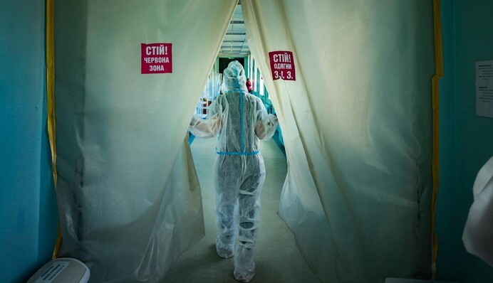 В Україні від COVID-19 помруть ще десятки тисяч людей: НАН дала тривожний прогноз на кінець 2021 року