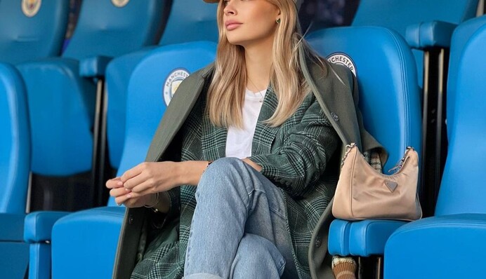 Дружина Зінченка похизувалася подарунком від зірки футболу: фото