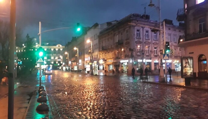 Маршрутка протягла тіло черниці 4 км: моторошні деталі ДТП у Львові