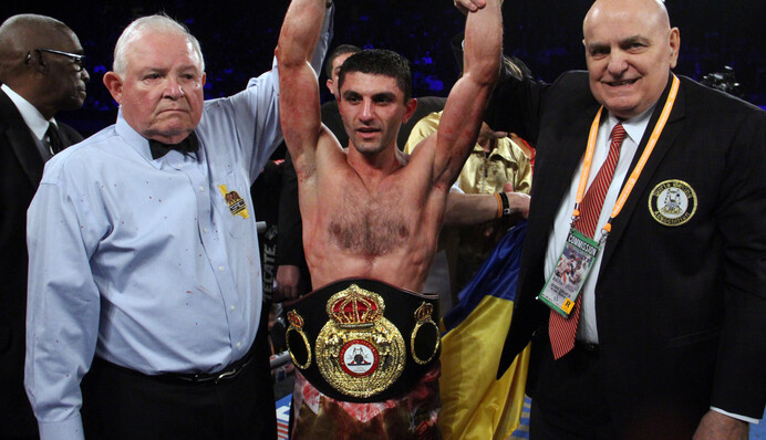 Украинский боксер-чемпион нокаутировал очередного претендента