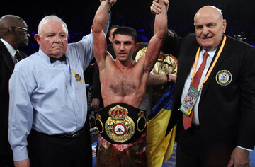 Український боксер-чемпіон нокаутував чергового претендента