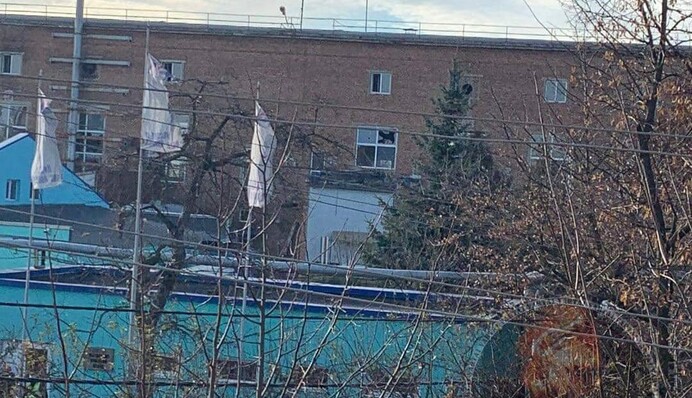 На хімічному заводі у Львові від вибуху вилетіли шибки: фото