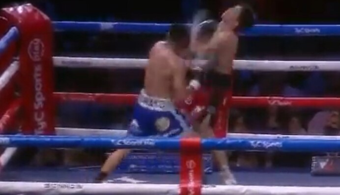 Убивчий нокаут: боксер уклав суперника на канвас божевільним ударом, відео