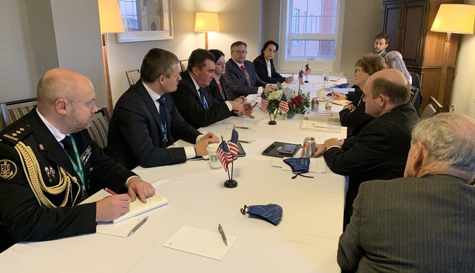 Росія піднімає ставки: Данилов пояснив стягування військ РФ на кордон України