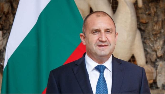 На виборах у Болгарії переміг президент, який назвав Крим 