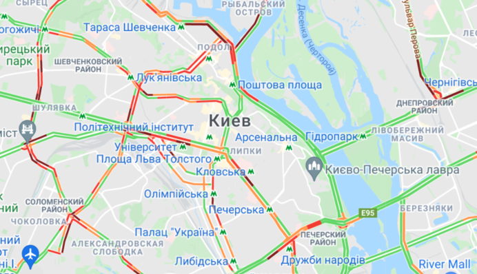 Киев стоит в огромных пробках - главные причины и карта заторов