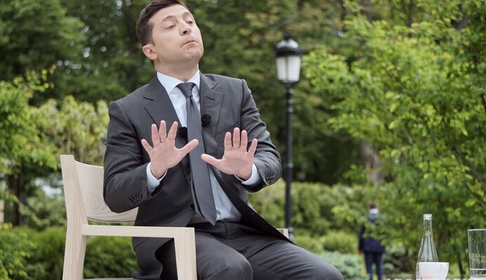 Хочуть уникнути незручних питань? "Апостроф TV" не пустили на прес-конференцію Зеленського