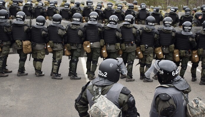 Українські прикордонники провели масштабні навчання на кордоні з Білоруссю: фото