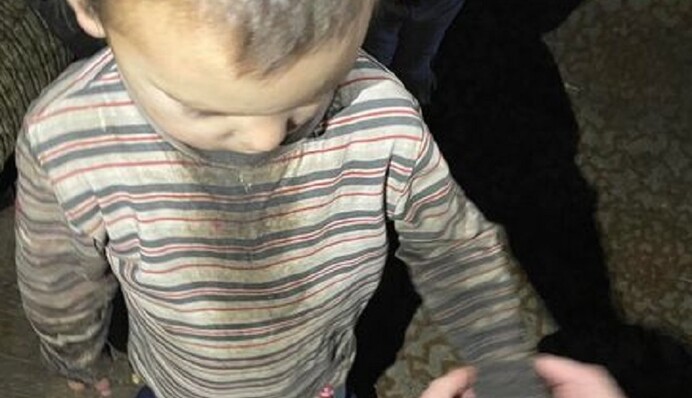 На Закарпатті маленькі діти живуть у жахливих умовах: шокуючі фото