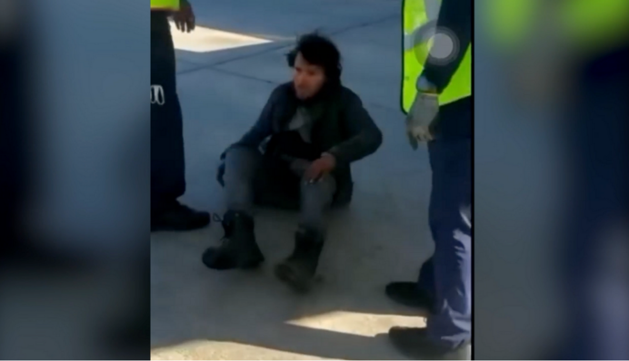 Вижив дивом: чоловік прилетів до США між колесами авіалайнера, фото і відео