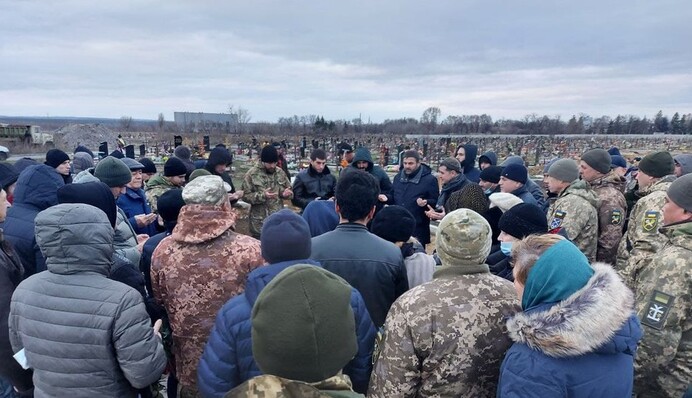 В Харькове прощаются с погибшим на Донбассе 29-летним бойцом: фото