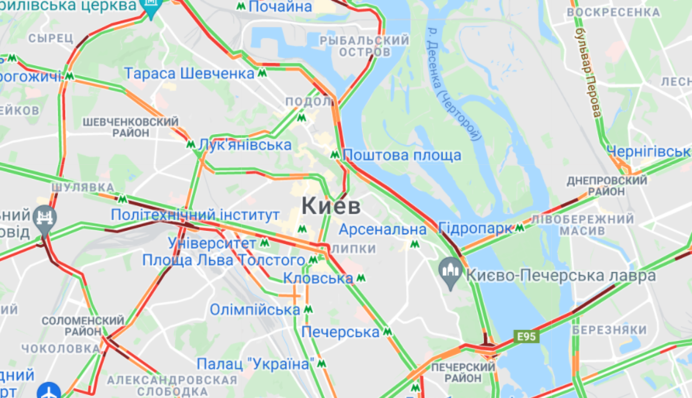 Накануне выходных Киев сковали утренние пробки: карта