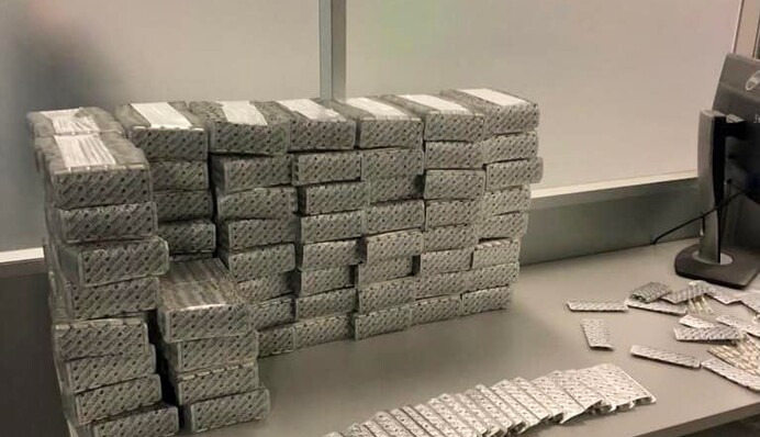 У Борисполі затримали іноземця з валізою 