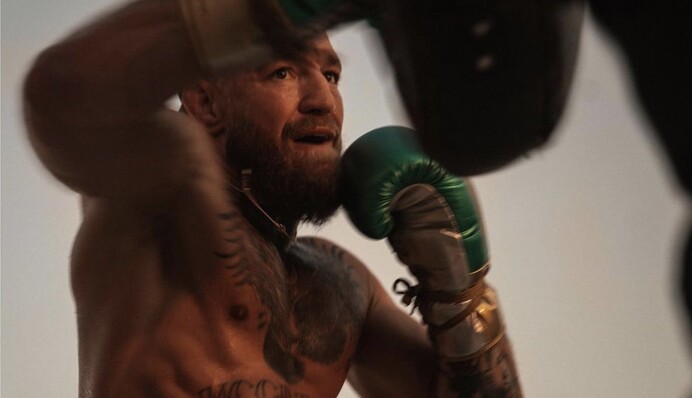 Впечатляющая трансформация: Макгрегор шокировал своей текущей формой, фото