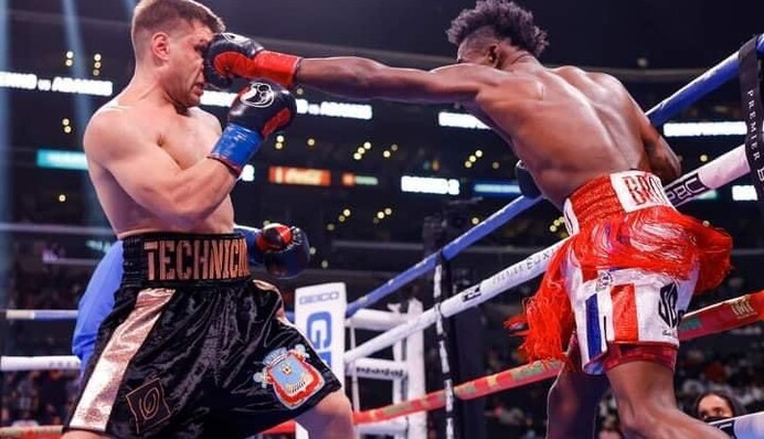 Зірковий український боксер зазнав 4-ї поразки у кар'єрі: відео